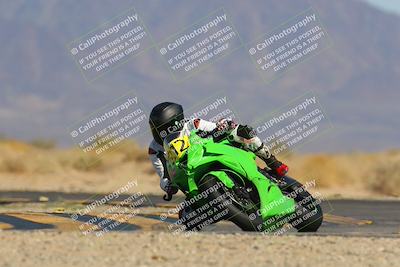 media/Mar-22-2025-CVMA (Sat) [[462c0ffedb]]/Race 13-Amateur Supersport Middleweight/